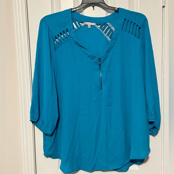 Free 2 luv 3X blouse - Picture 2 of 5